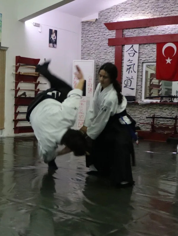 Genç Aikido Dersi